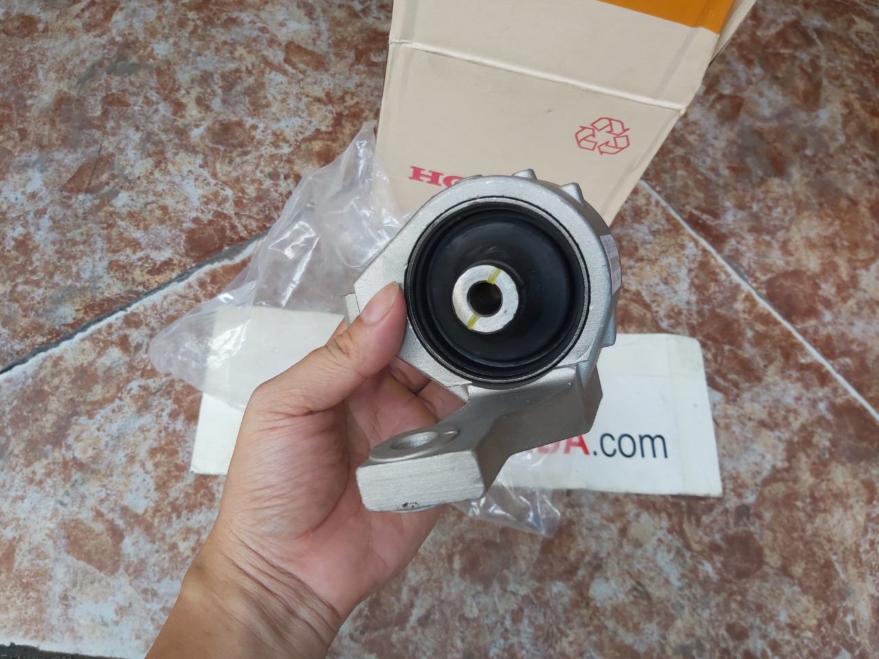 Chân máy xe honda ACURA